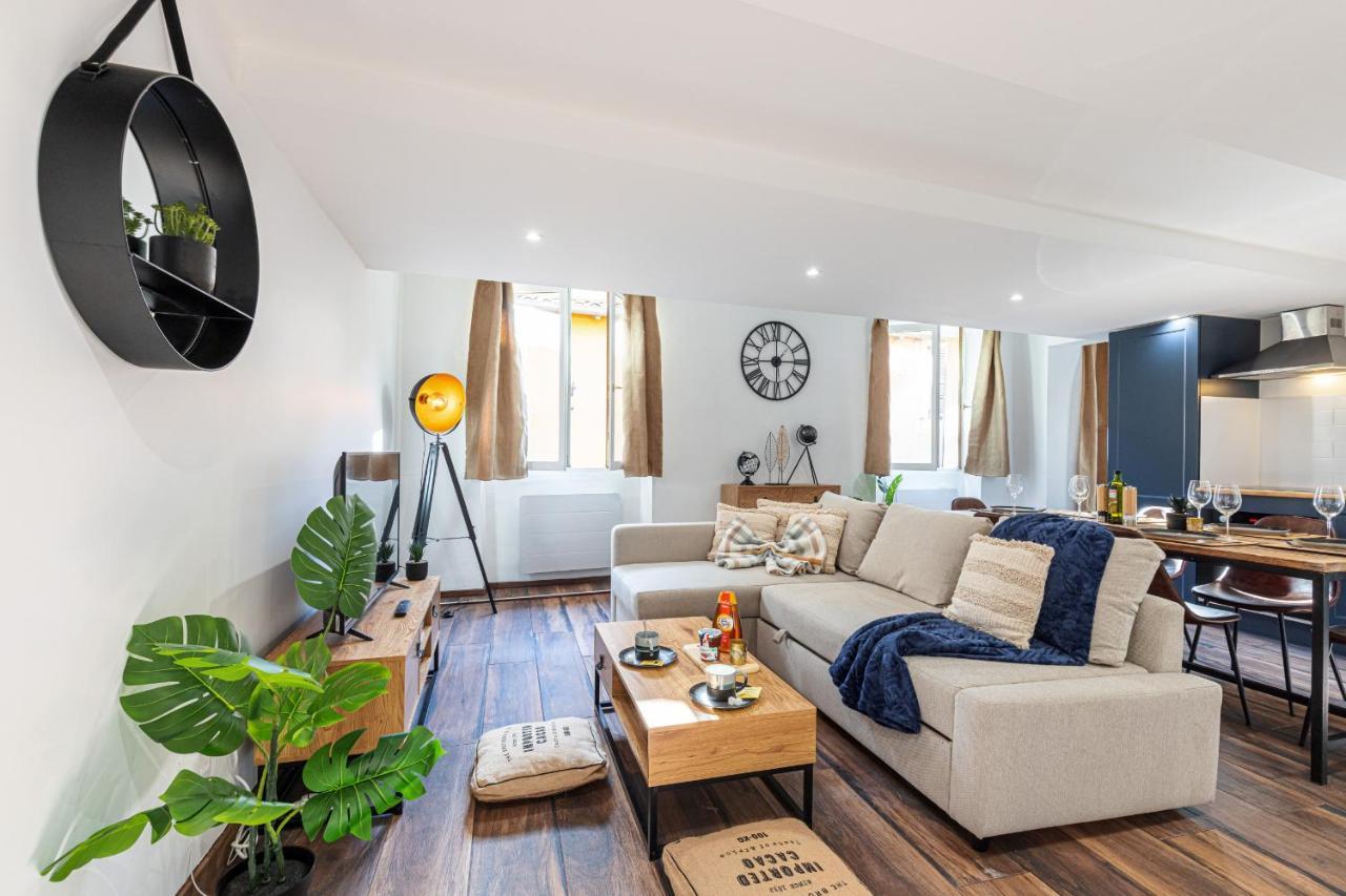 Appartamento Spacious 2 Bdr Old Town Heart *